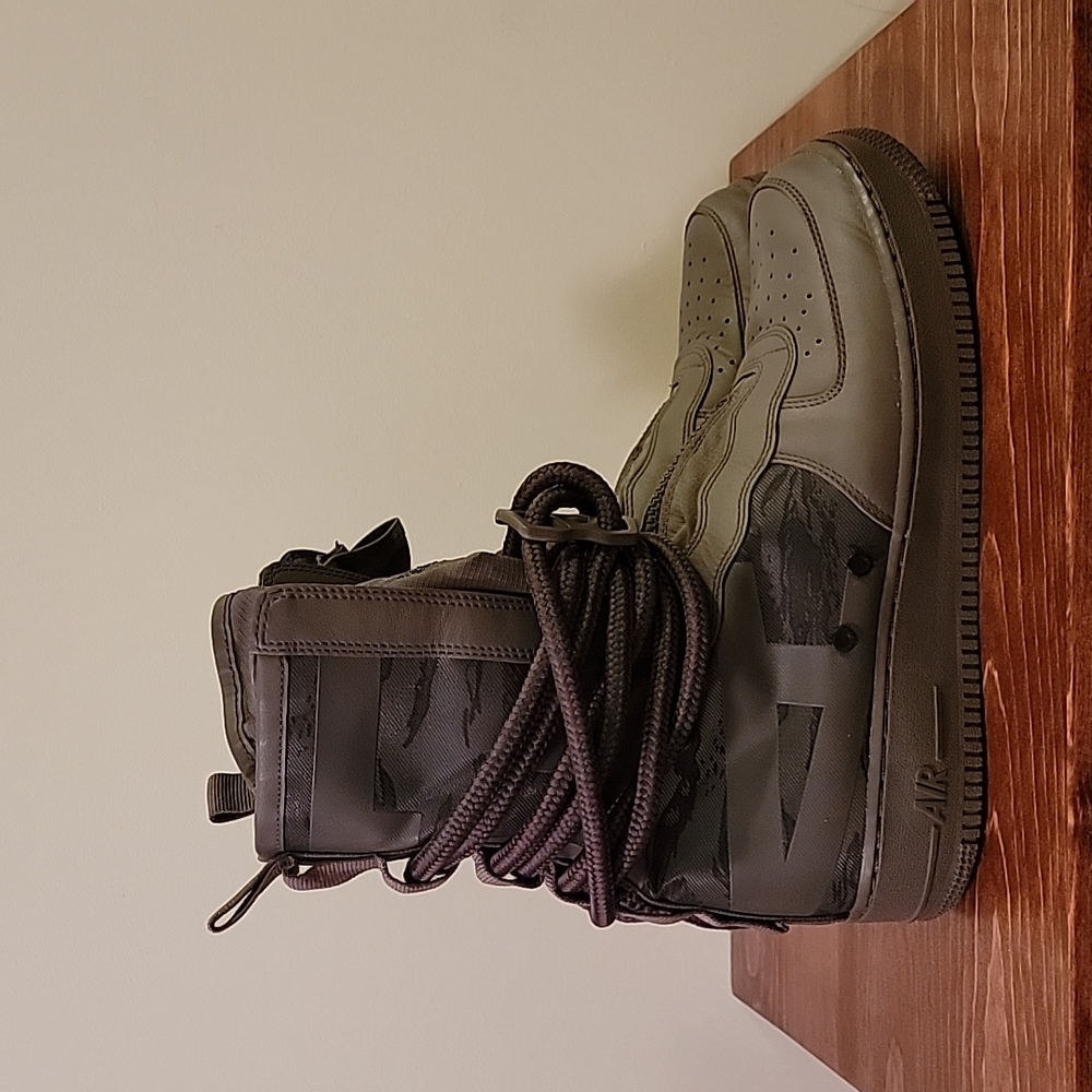 Nike SF Air Force 1 High Ridgerock Sz 10.5